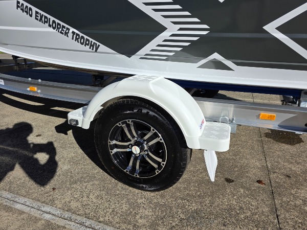 F440 Explorer Trophy...